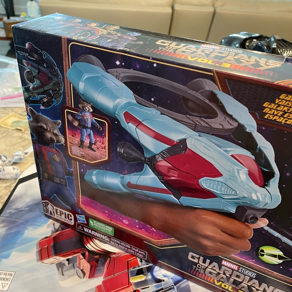 Guardians of the Galaxy Blue and Red Blaster Toy